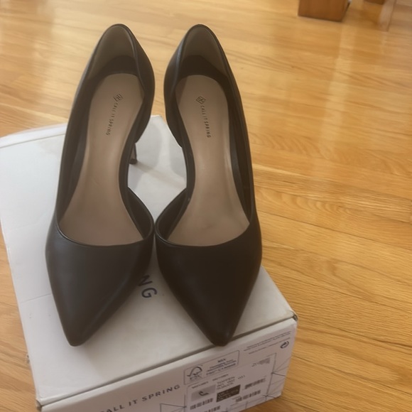 CALL IT SPRING - TOPPEN US 7 - Picture 1 of 5